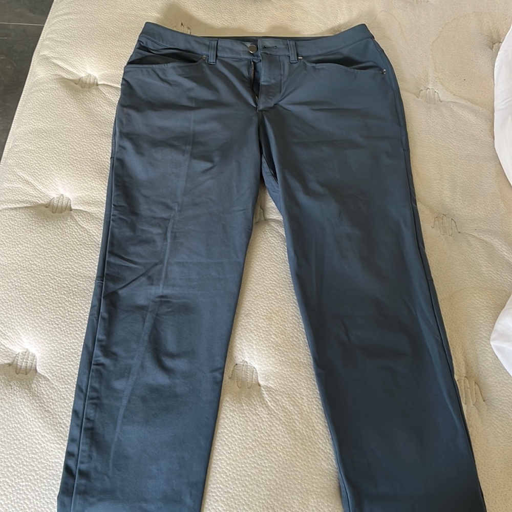 Lulu lemon slacks